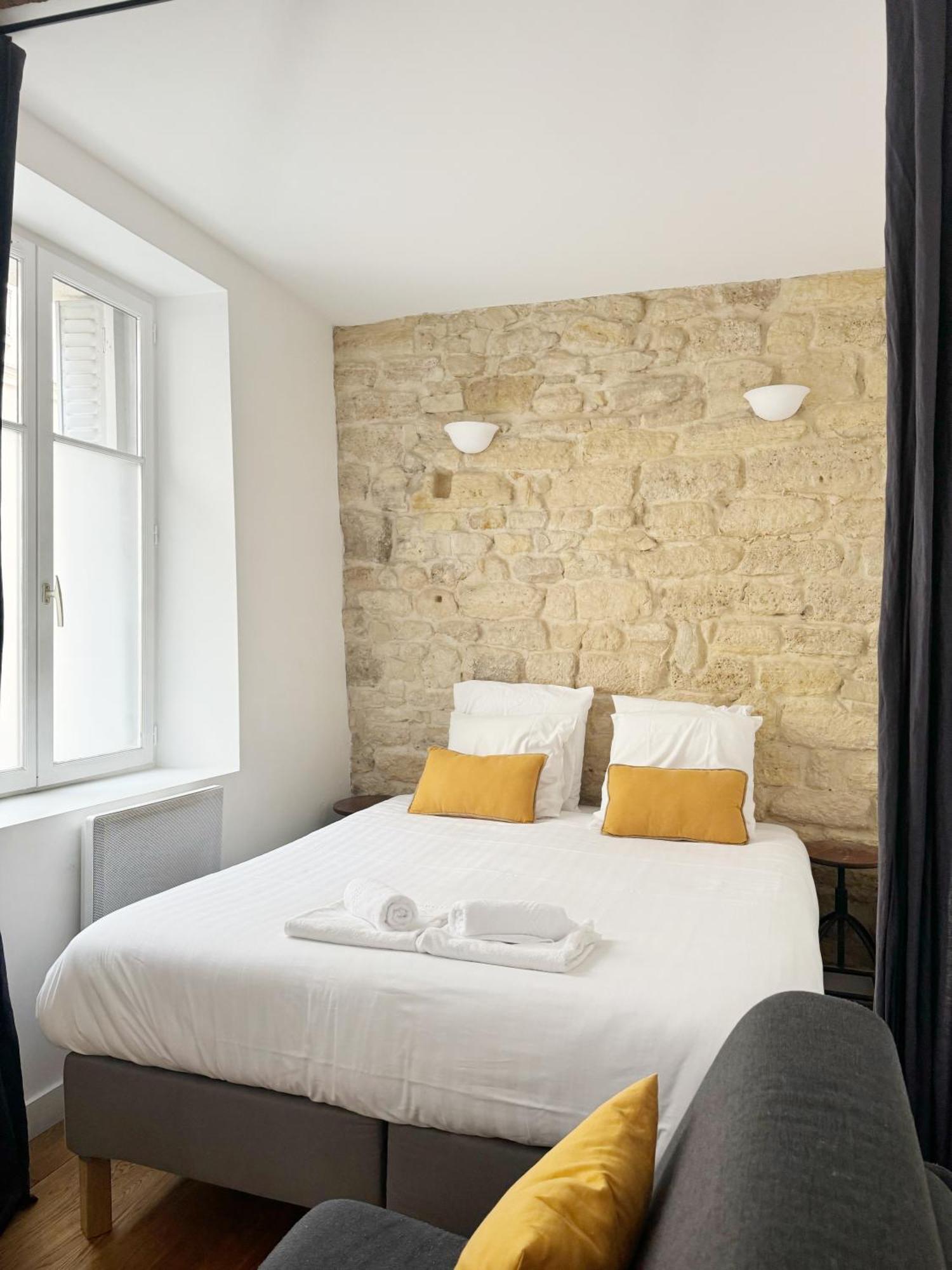 Suite Du Lion/Ac Historic Flat, Marais, 4-5 Guests パリ エクステリア 写真
